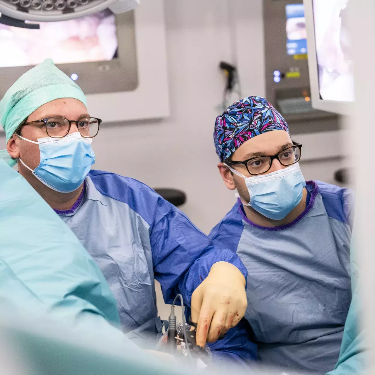 Ablation de l'utérus par endoscopie vaginale vNotes