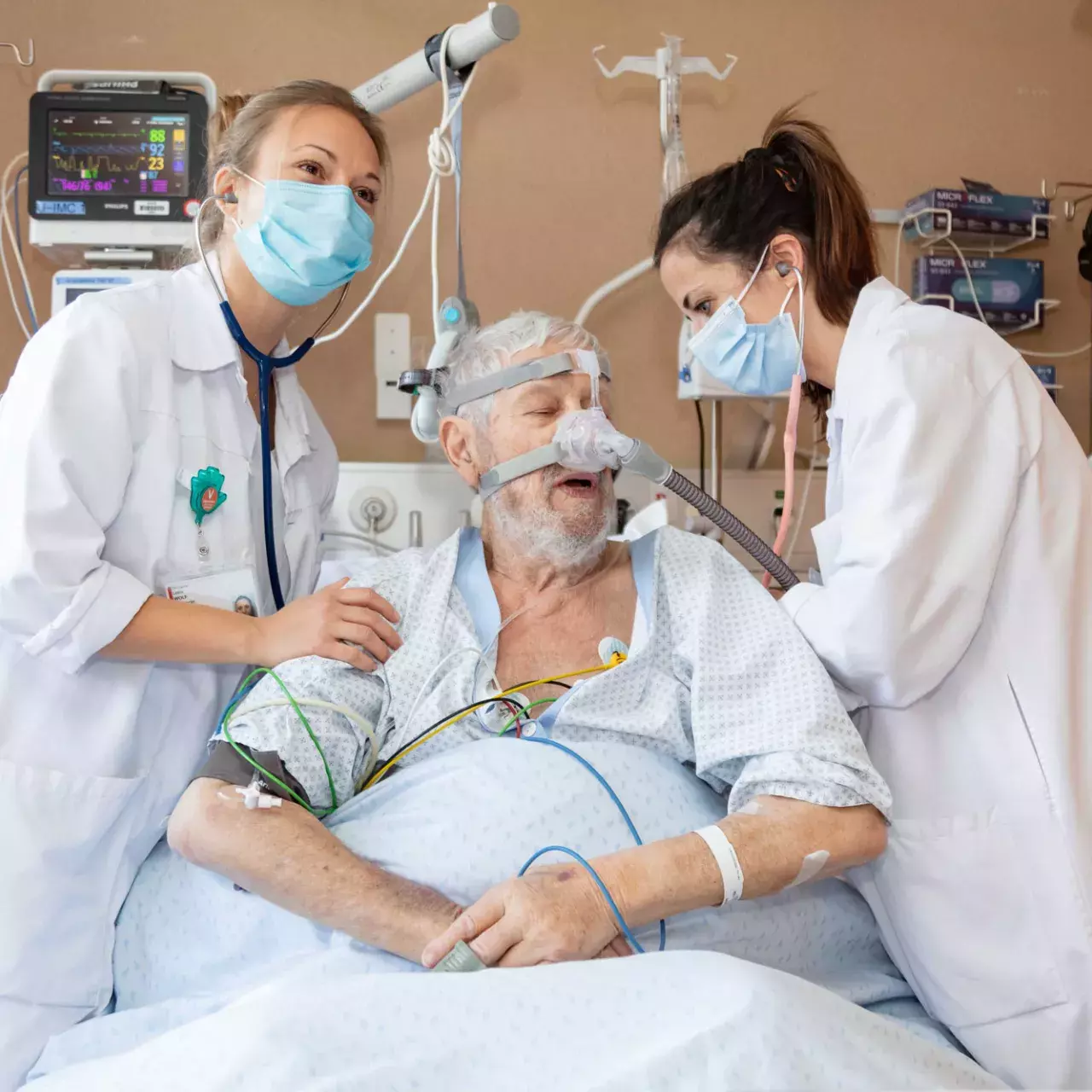 Les défis de médecine de l'âge - Article Panorama 2021