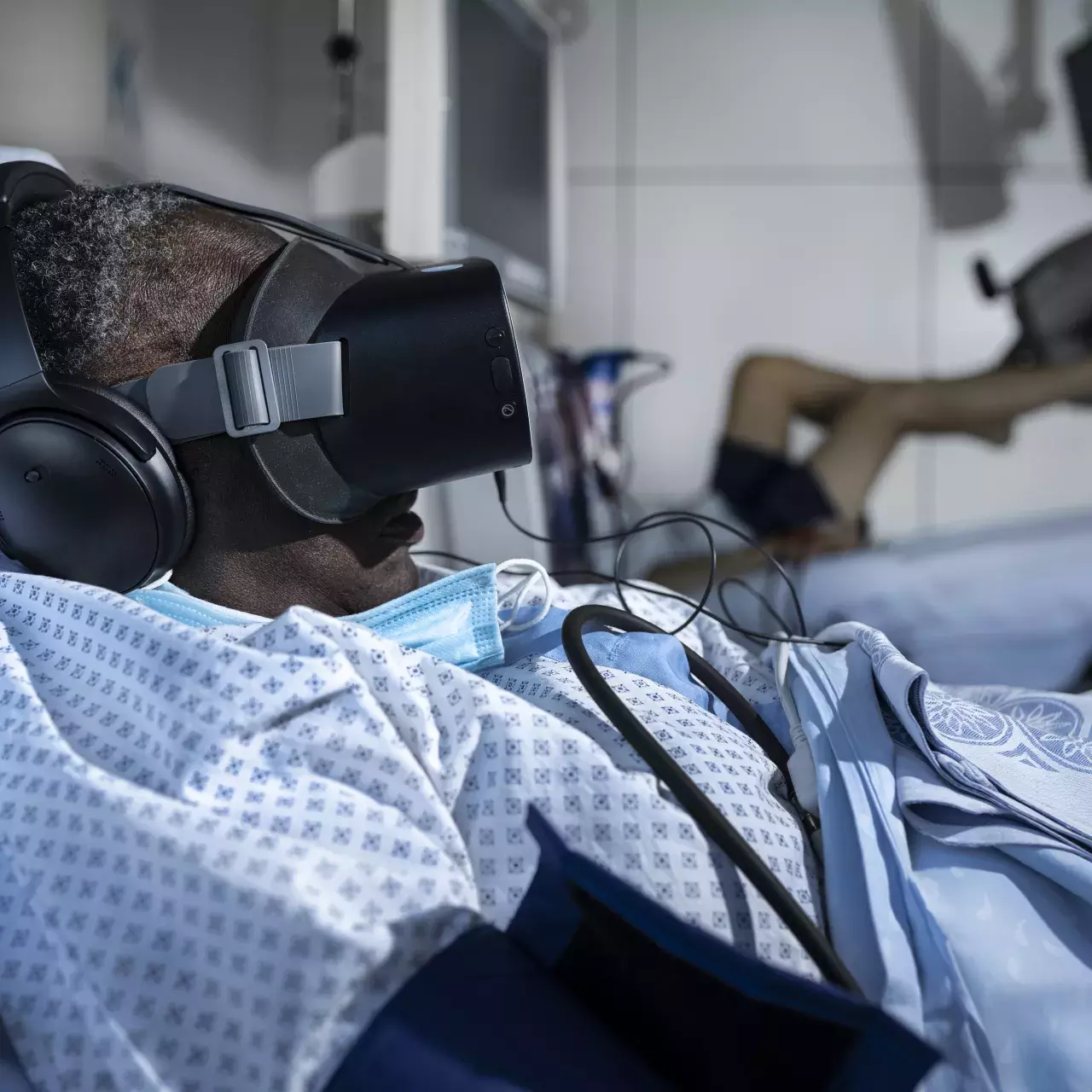 Les HUG pionniers dans l’adoption de la réalité virtuelle pour améliorer les soins